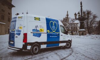 Objednávky z řetězce Ikea doručují v Praze elektrododávky