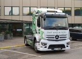 Daimler Truck ČR předal tahač Mercedes-Benz eActros 300 firmě Hopi