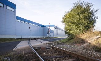 P3 Logistic Parks v Lovosicích pronajme halu s železniční vlečkou