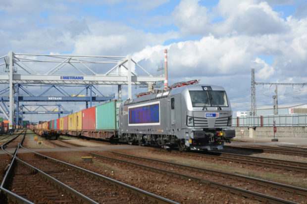 METRANS převzal deset nových lokomotiv Siemens Vectron