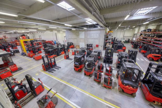 Linde Material Handling rozšiřuje Centrum pro repase vozíků ve Velkých Bílovicích