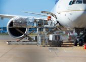 Kuehne+Nagel poskytuje možnost využívat udržitelné palivo pro všechny letecké zásilky