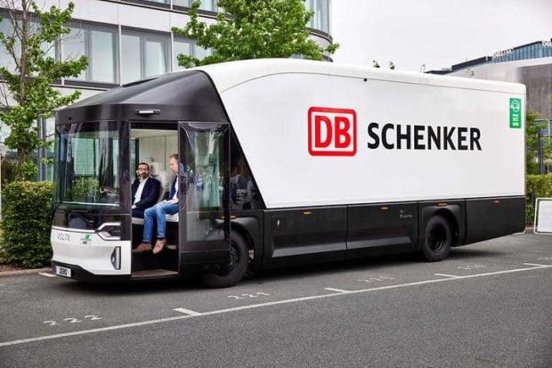 DB Schenker prostřednictvím spolupráce s Volta Trucks urychlí elektrifikaci flotily