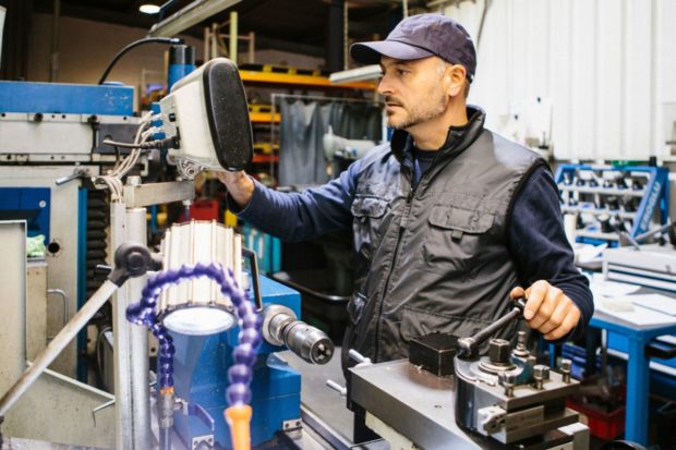 Nabídnout práci Ukrajincům chce 68 procent výrobních a logistických firem v ČR