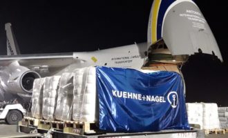 Letadlo Antonov An-124 přepravilo 111 tun materiální pomoci pro Ukrajinu