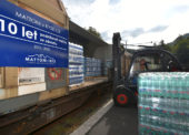 Nákladní vlaky s minerální vodou jezdí z Kyselky už 10 let, ušetřily jízdu více než 20 tisíc kamionů